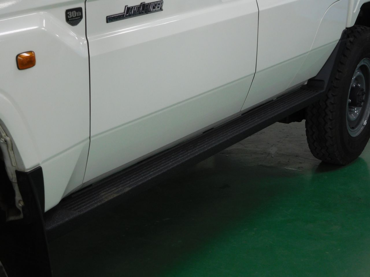 ランクル70 ピックアップトラック 輸出仕様 荷台の錆、傷防止に最適 